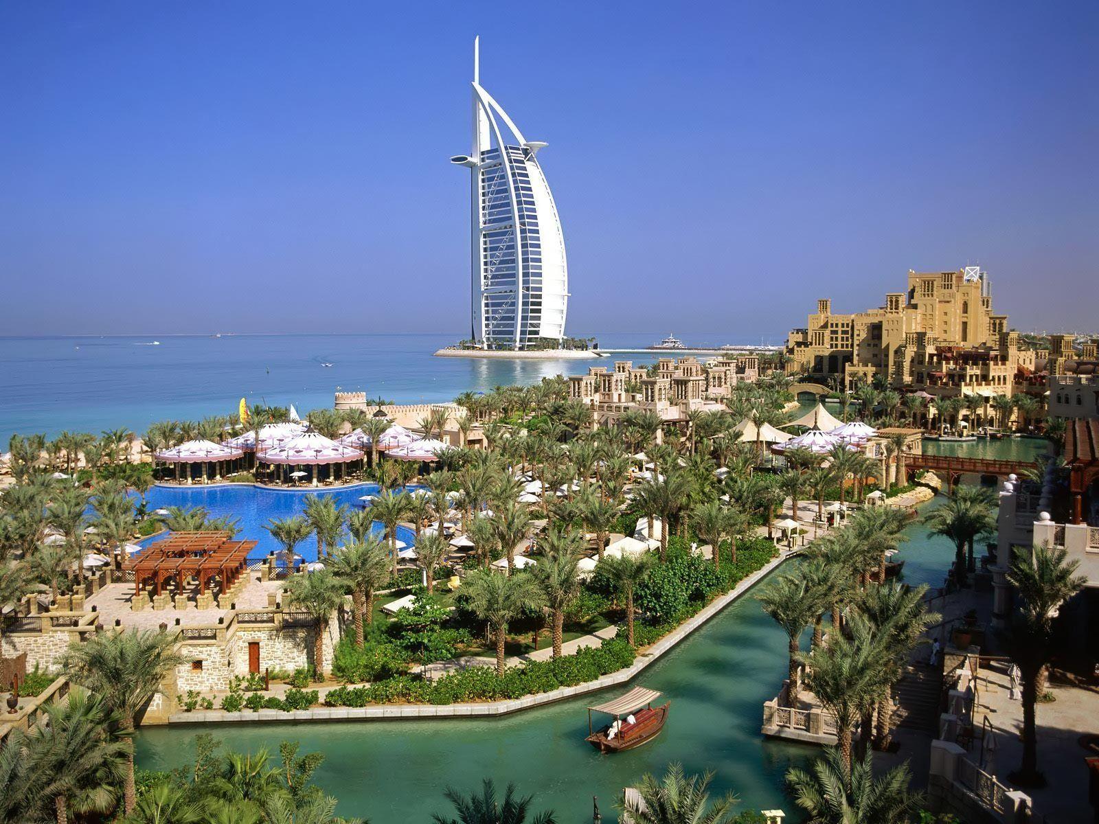 Luxury Hotel Burj Al Arab HD Wallpapers