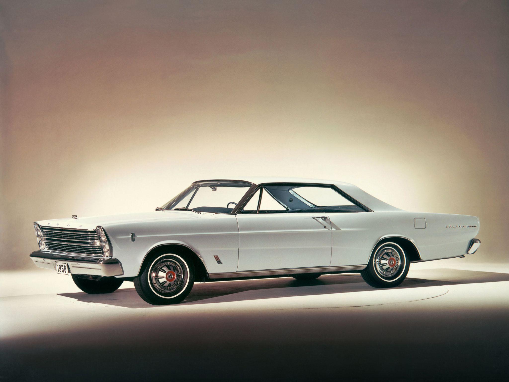 1966 Ford Galaxie 500 2