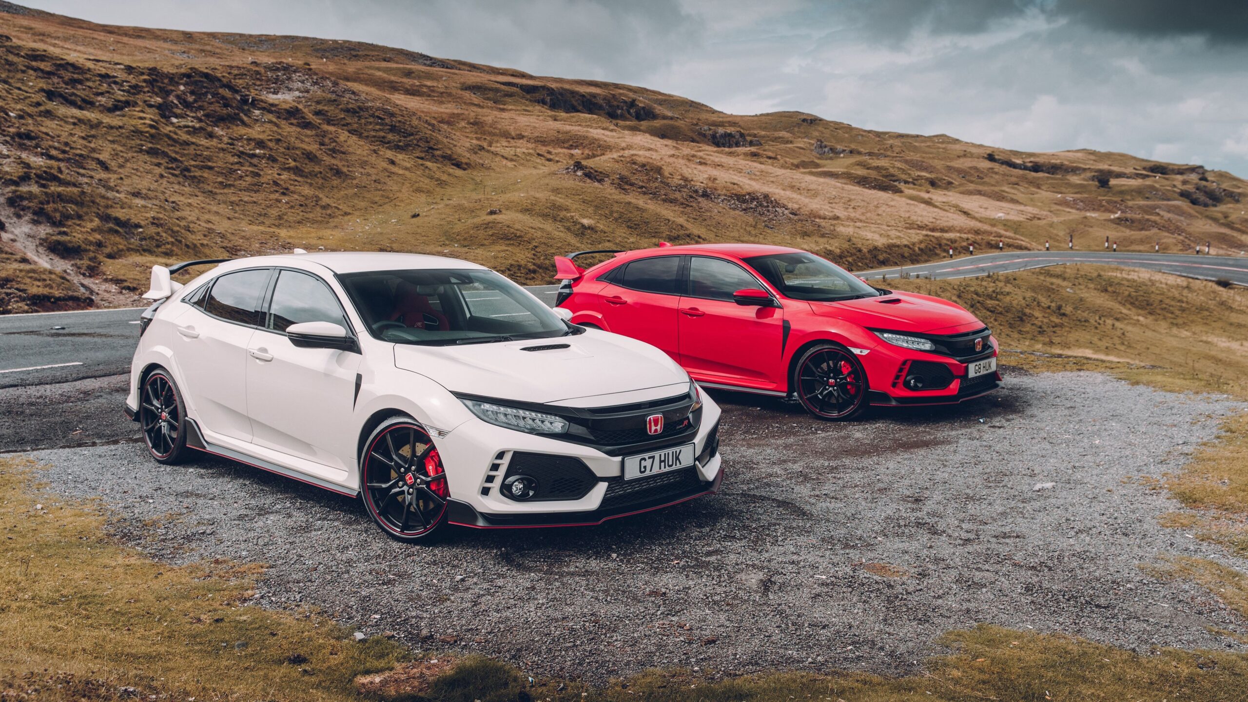 2017 Honda Civic Type R 4K 2 Wallpapers