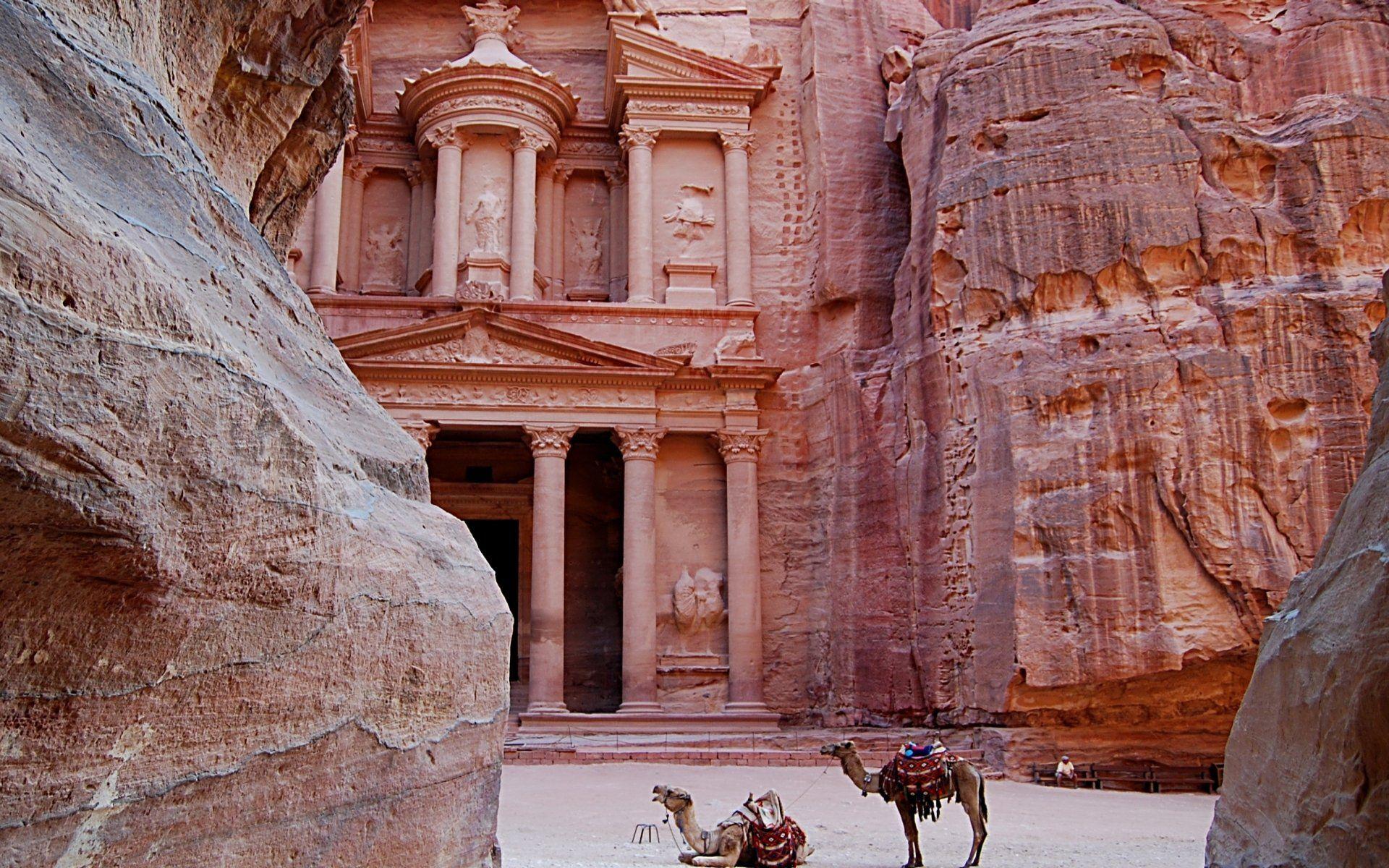 40 Petra HD Wallpapers