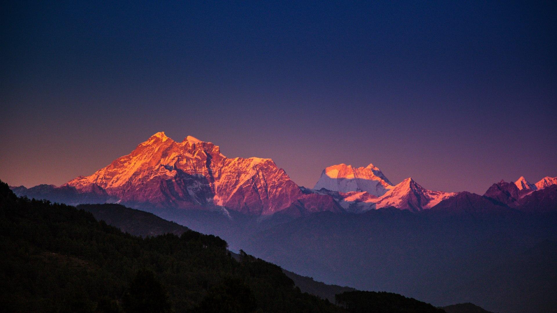 Himalaya mountain peaks in Nepal wallpapers and image