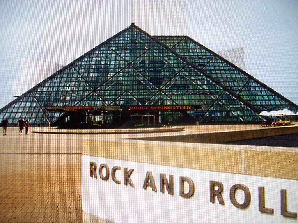 Rock and Roll hall of fame front by naturebe