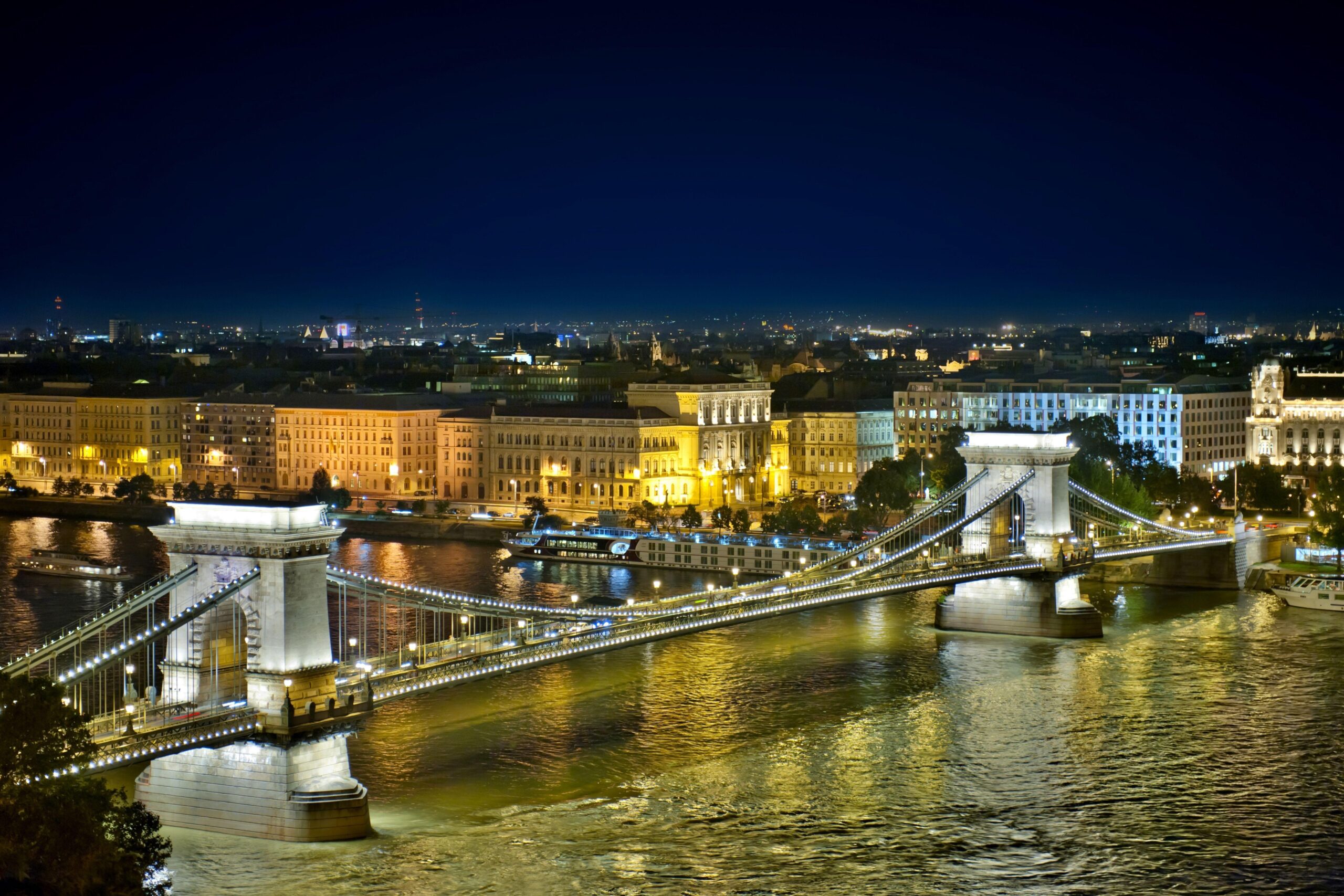 Budapest, city dreams, hungary, sculpture, beauty photo, hd wallpapers