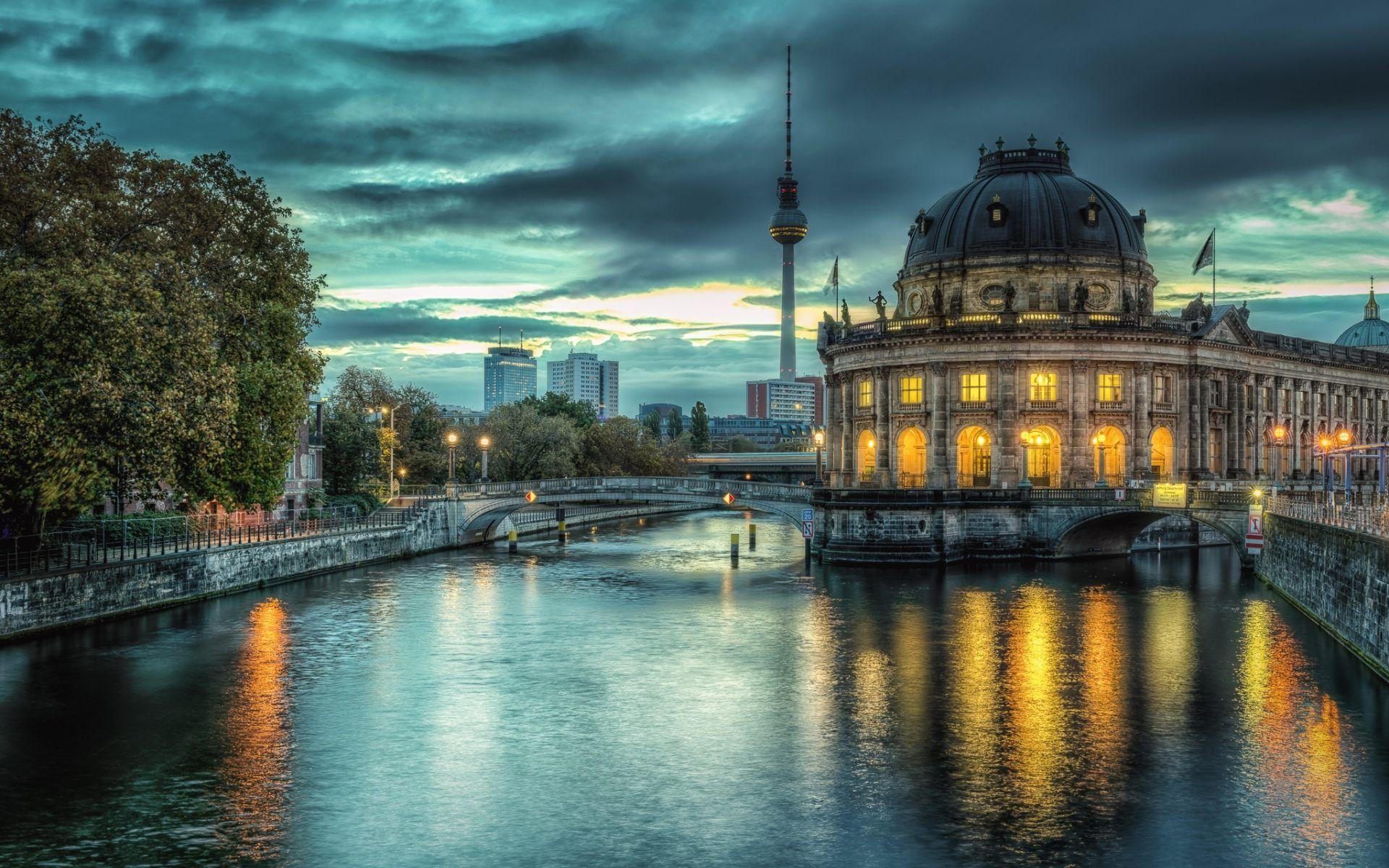 Berlin Wallpapers ~ Sdeerwallpapers