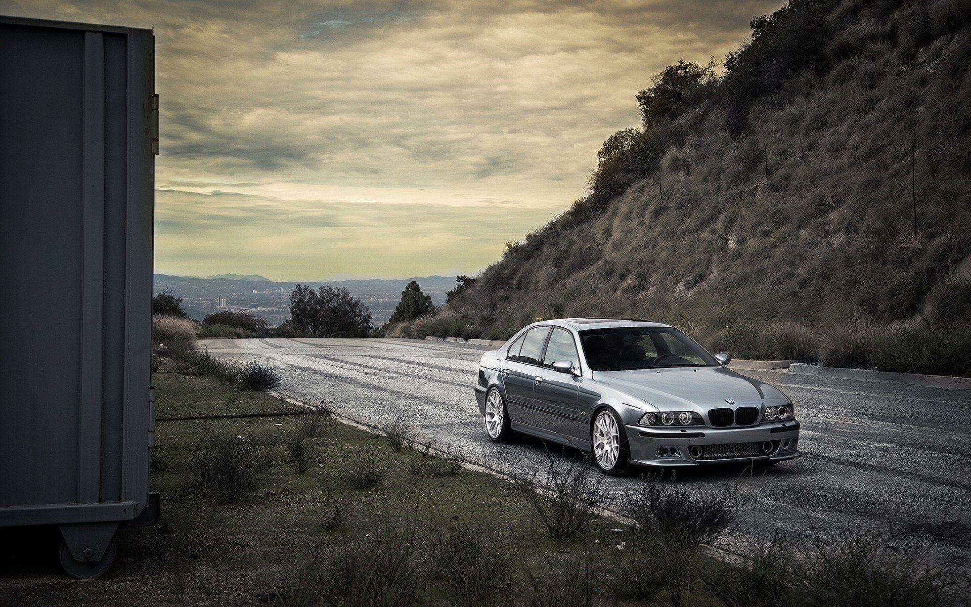 104 BMW M5 HD Wallpapers