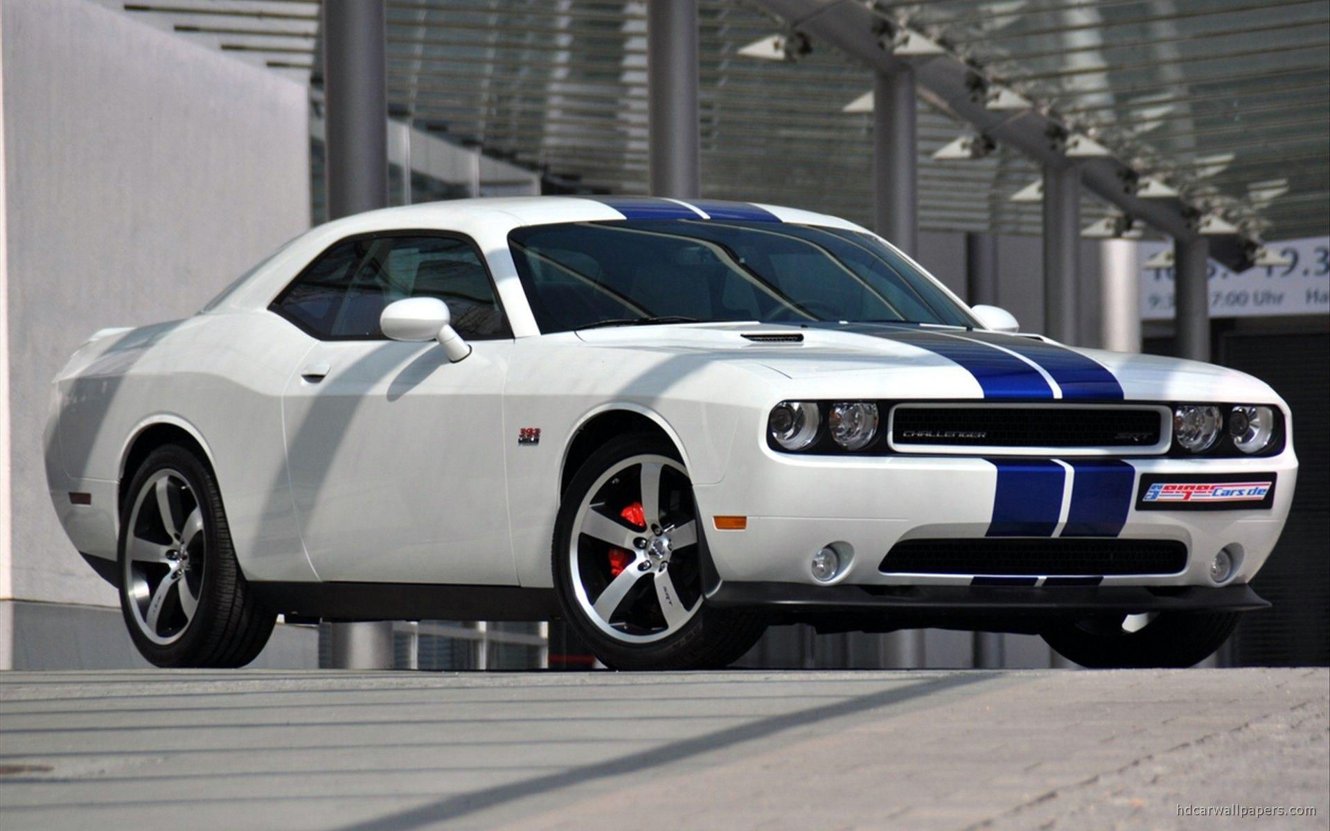 2011 Dodge Challenger SRT8 Wallpapers