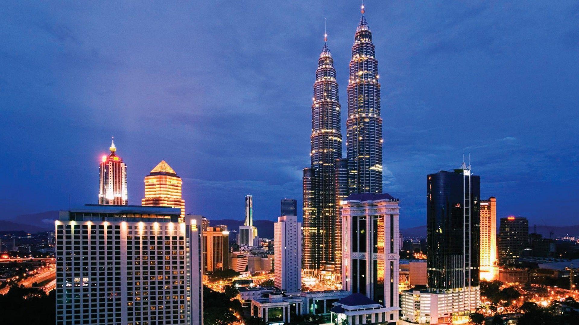 Petronas Towers Malaysia Wallpapers