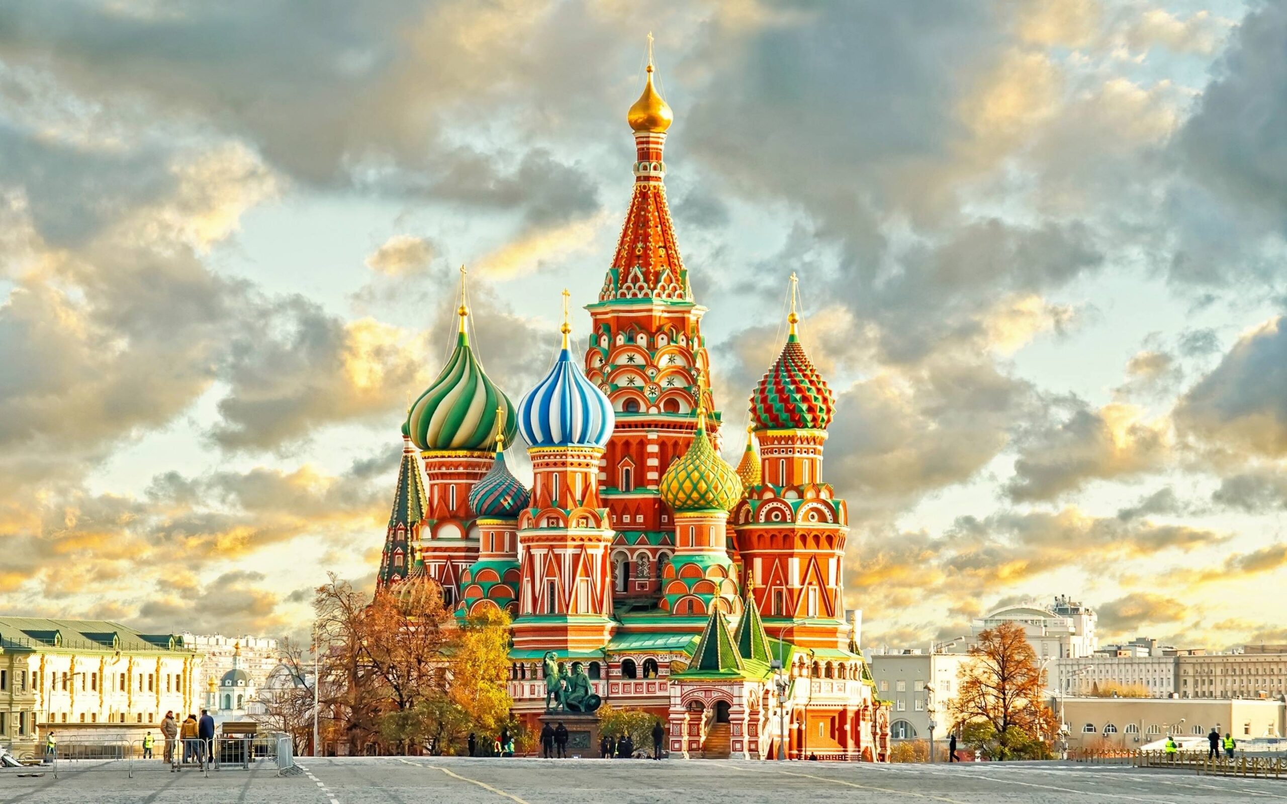 Saint Basil&Cathedral Moscow wallpapers HD backgrounds download