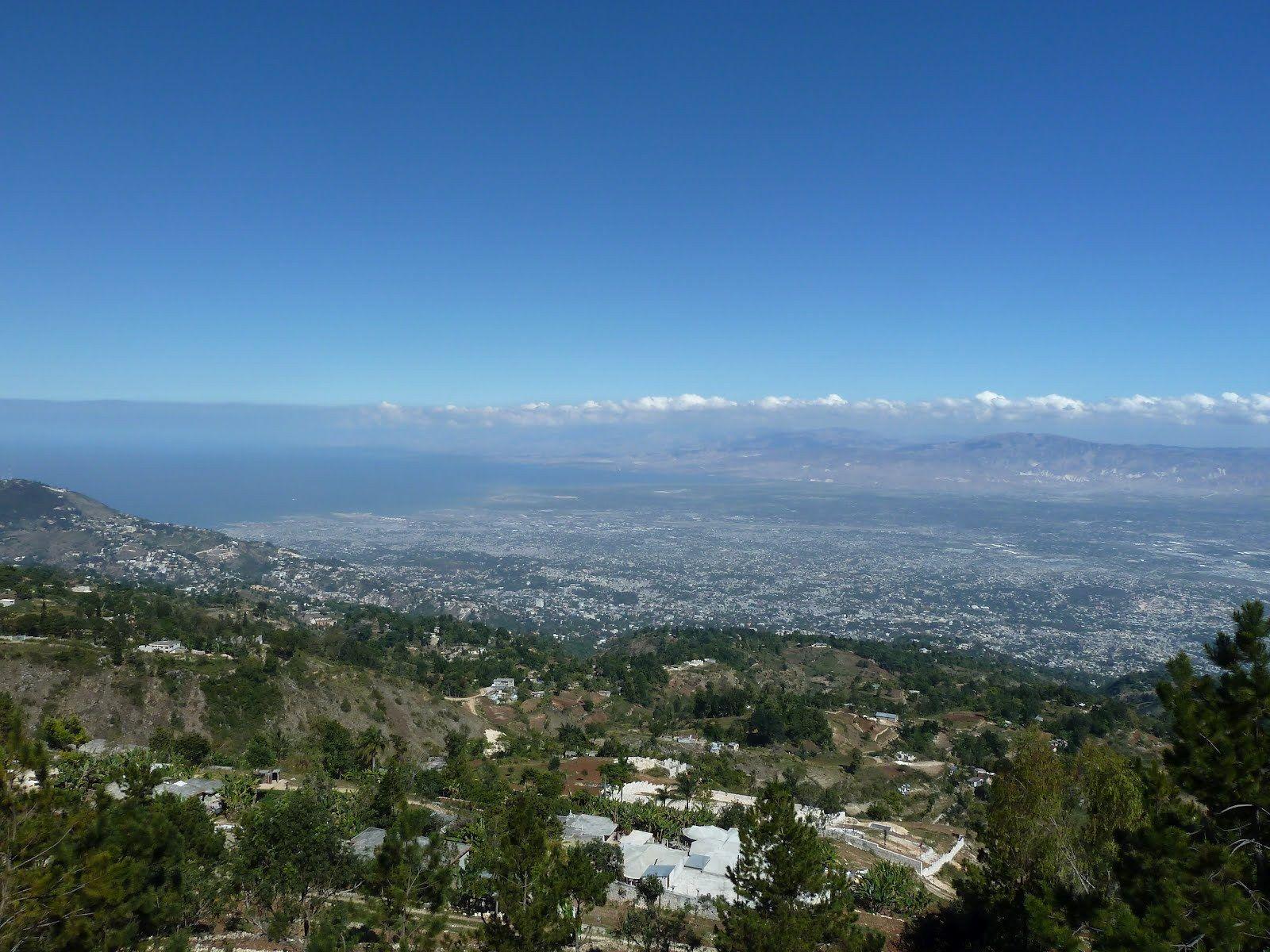 Mountain landscape in Haiti wallpapers and image