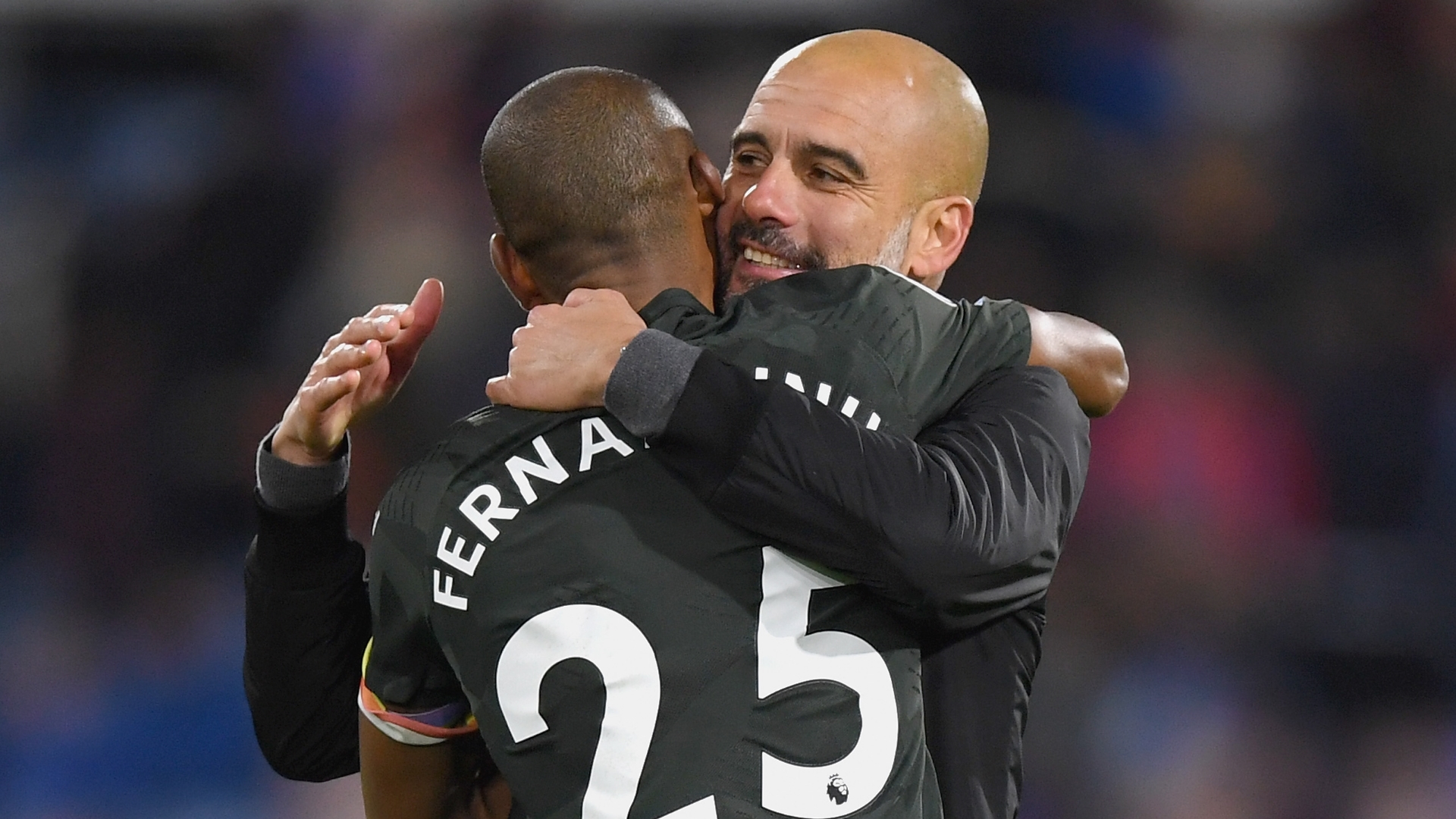 Manchester City transfer news: Fernandinho signs new contract