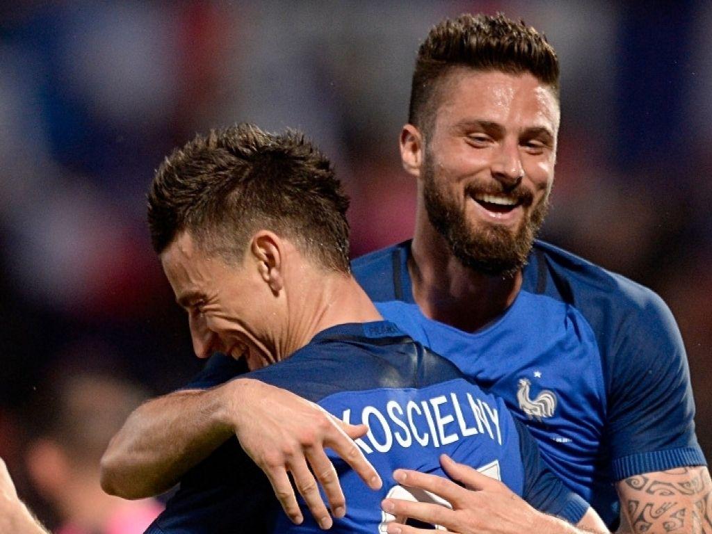 Giroud happy with Romania performance