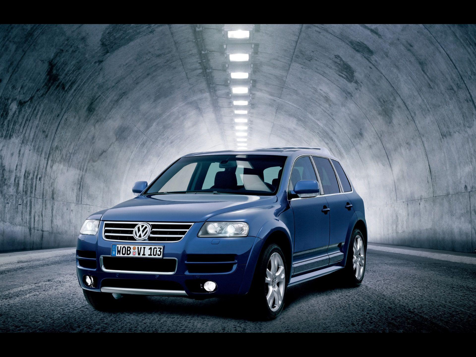 2005 Volkswagen Touareg W12 Sport