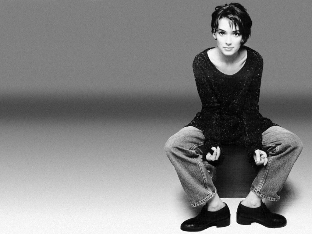 Winona Ryder Sexy Wallpapers Image