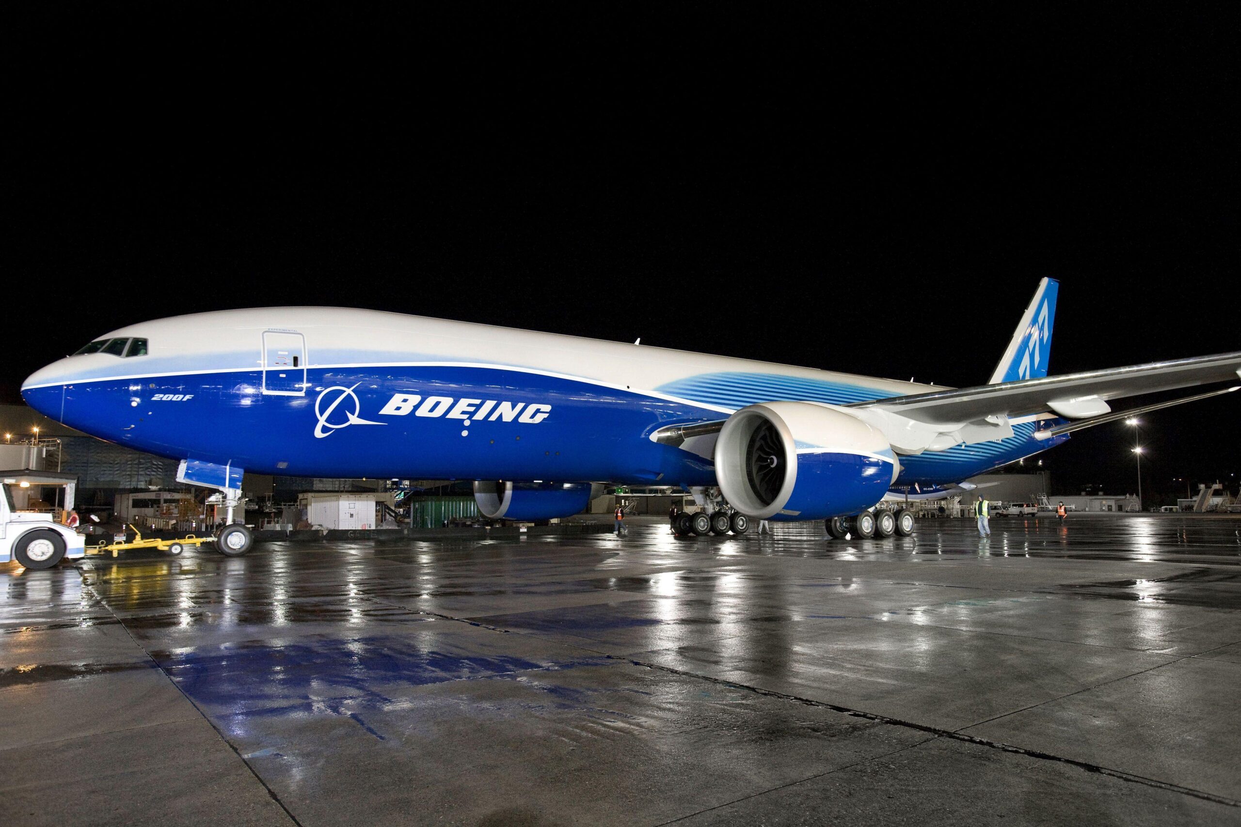 BOEING 777 airliner aircraft airplane plane jet