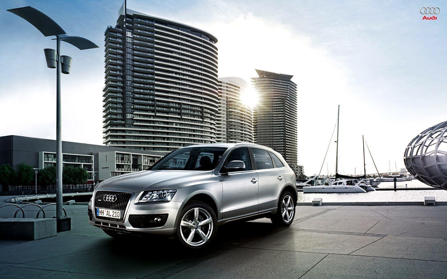 Audi Q5 Wallpapers