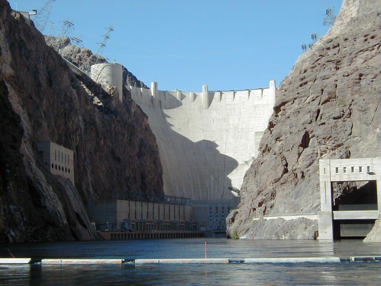 Hoover Dam..]