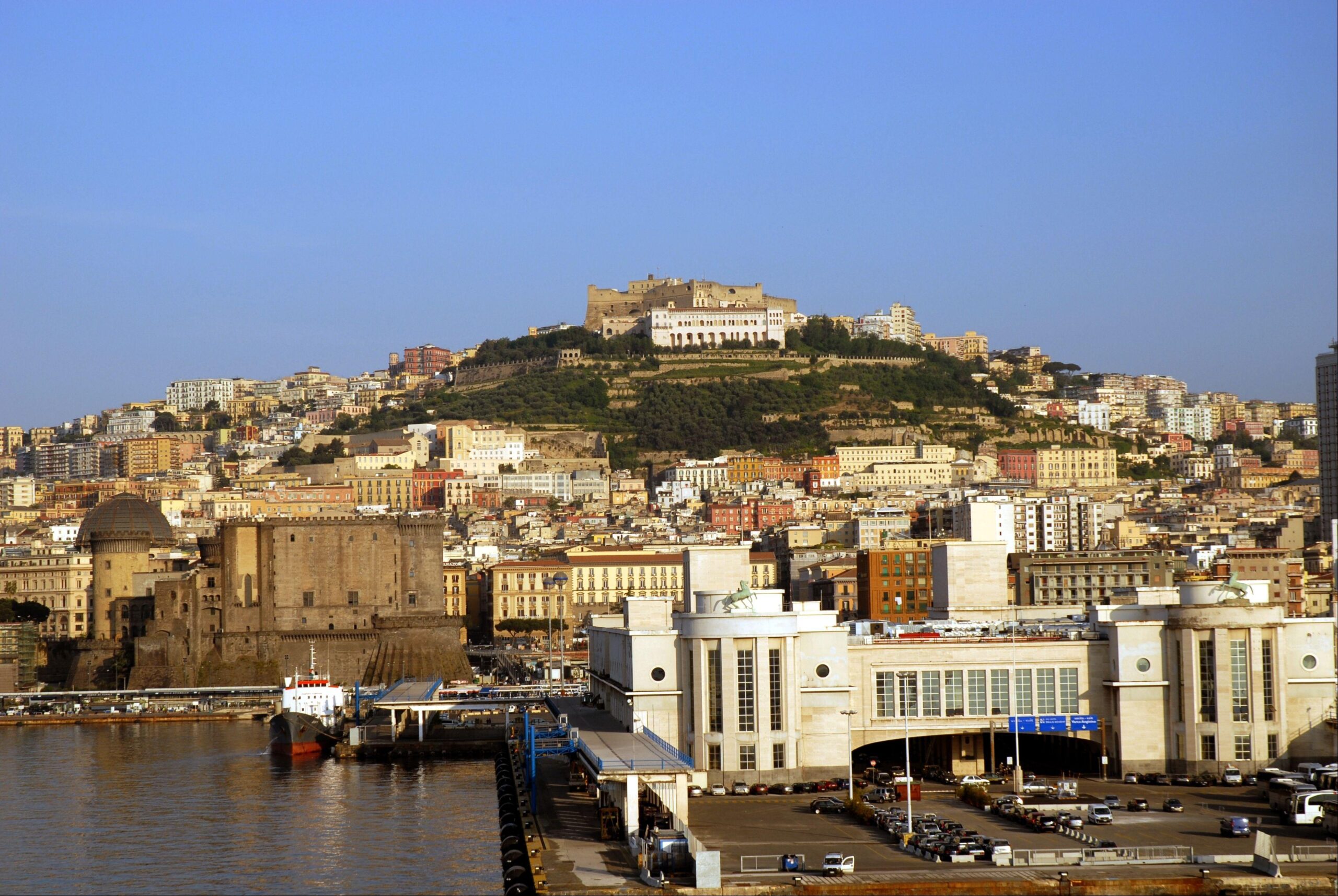 View of the hill in Naples, Italy wallpapers and image