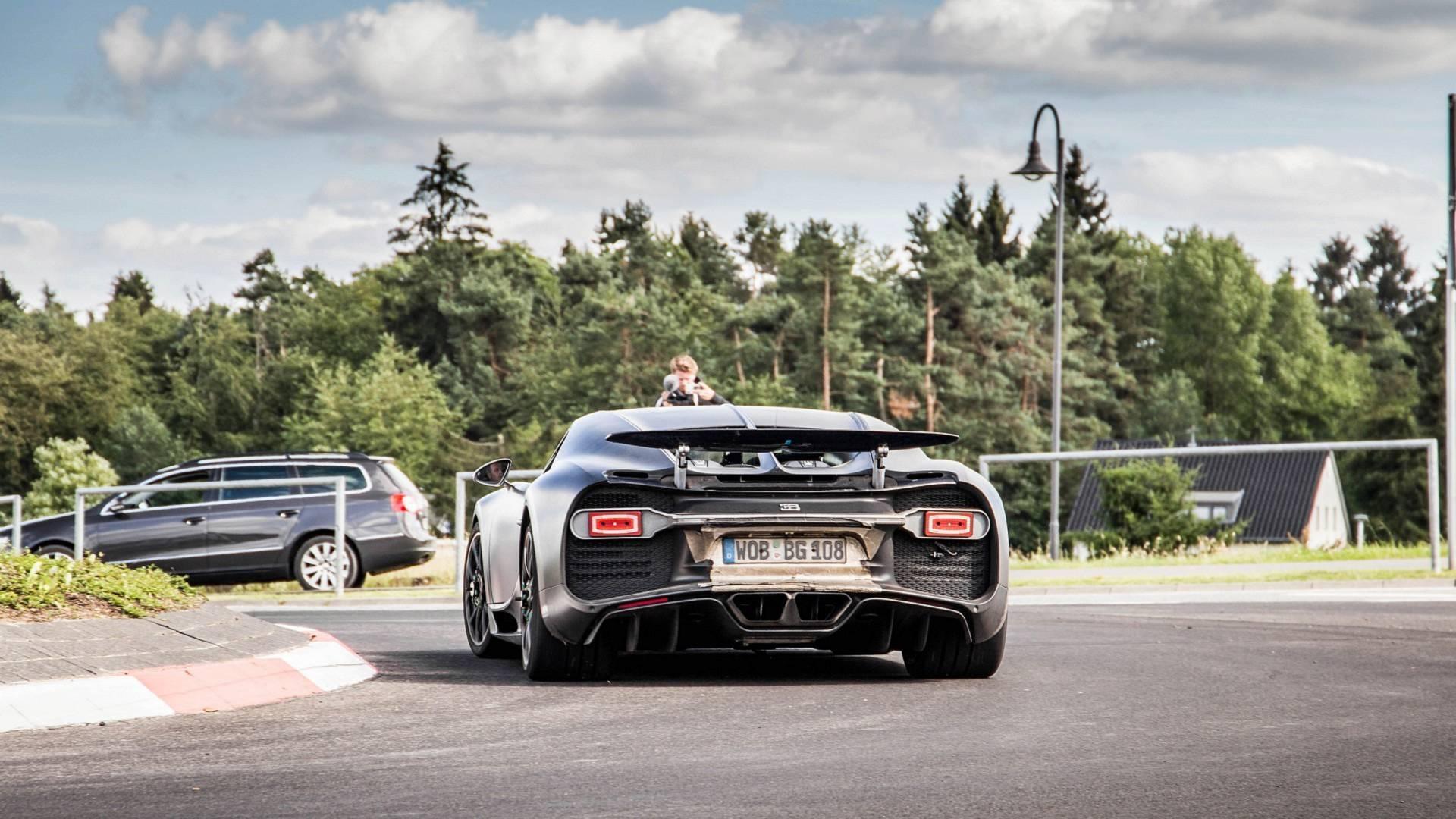 Bugatti Divo On Cornering Test – Drive Safe and Fast