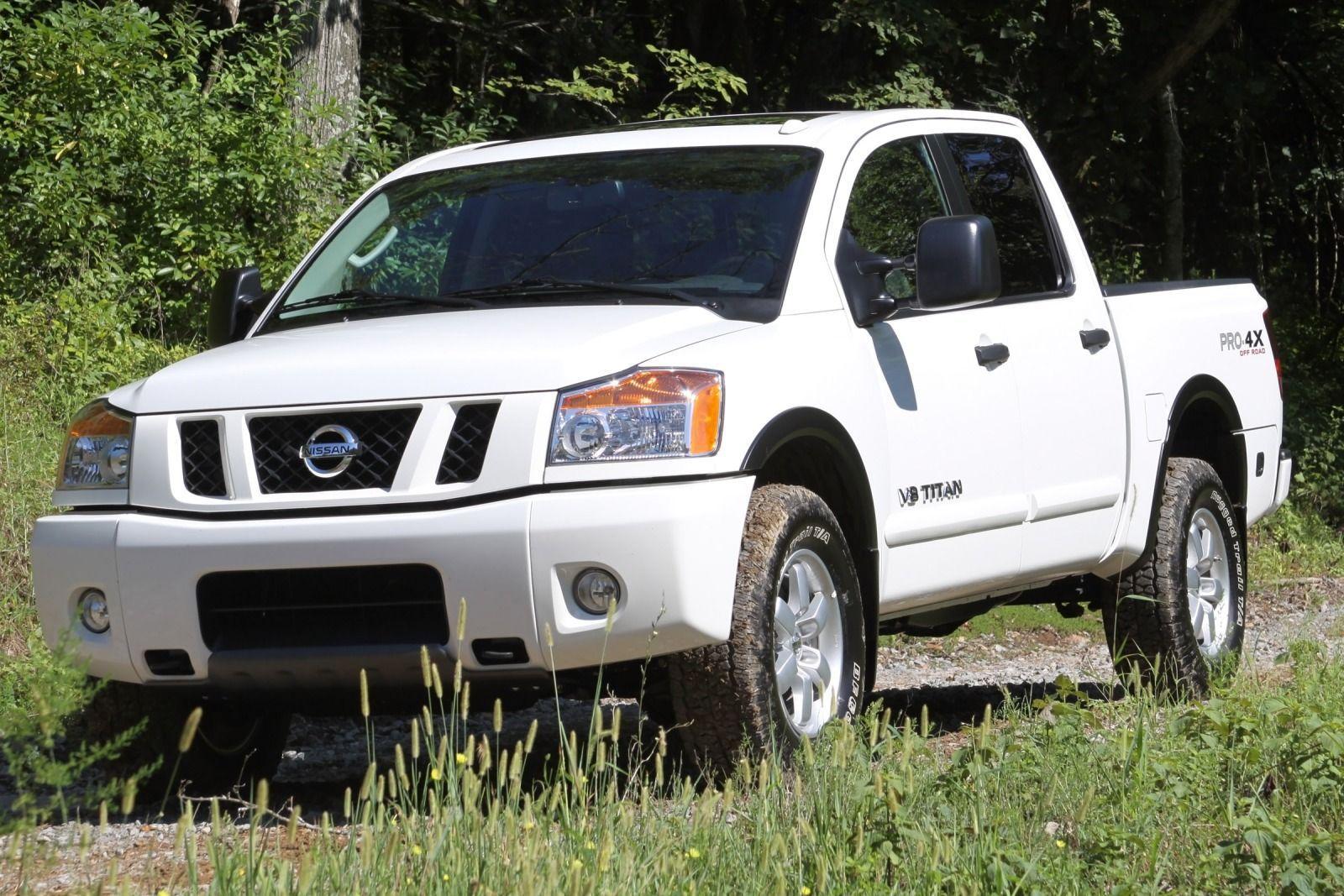 2015 Nissan Titan Wallpapers for Laptops