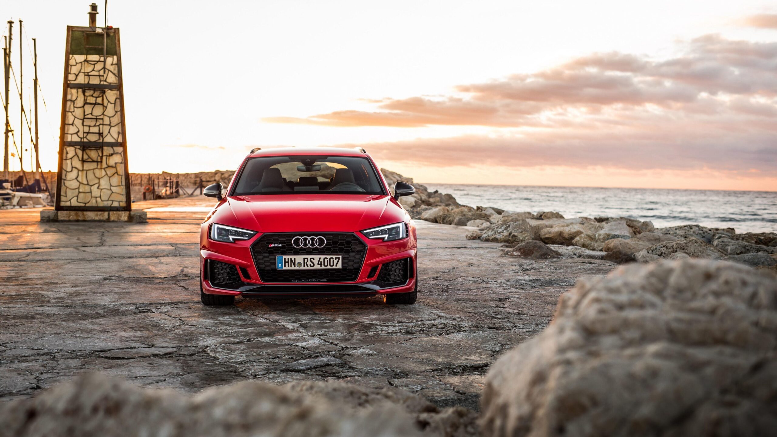 Wallpapers Audi Estate car 2018 RS4 Avant Red auto Front