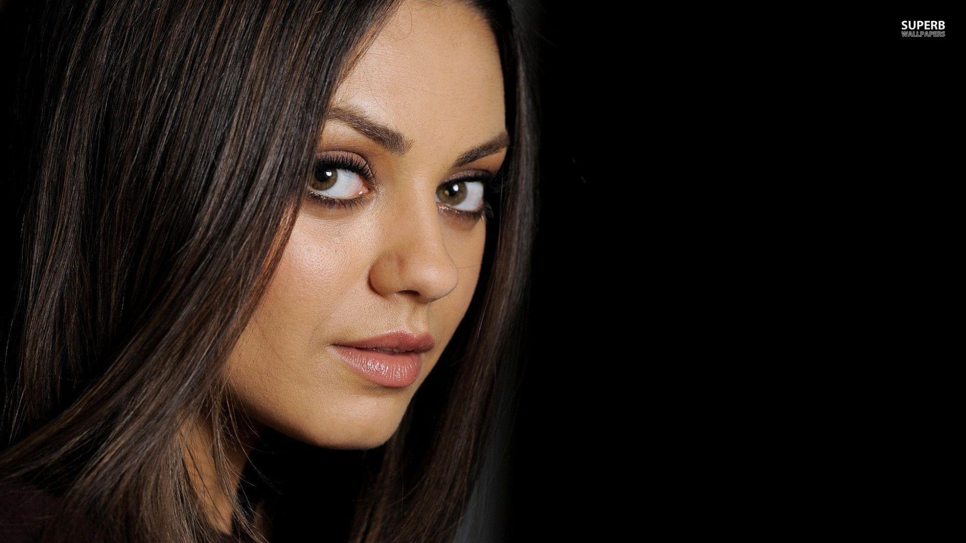 Mila Kunis wallpapers