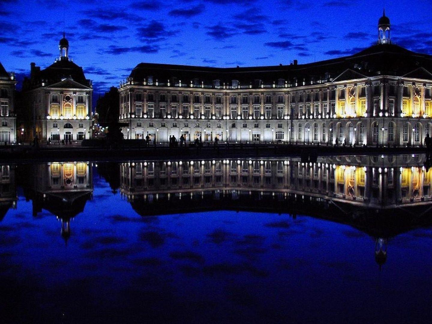 Bordeaux In Night Wallpapers