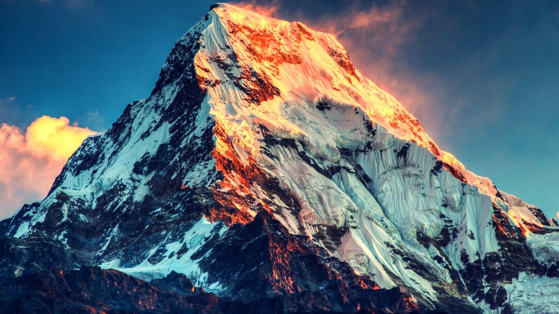 Burning Sunlight Mount Everest HD Wallpapers » FullHDWpp