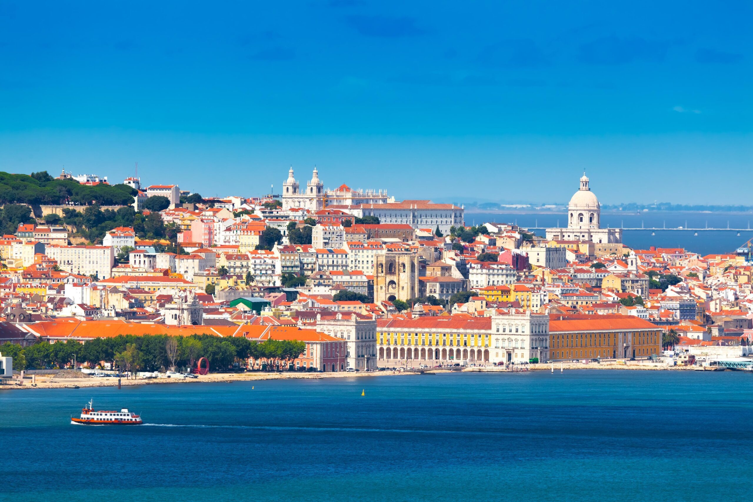 Travelling Backgrounds, 619469 Lisbon Wallpapers, by Colin Fichtner