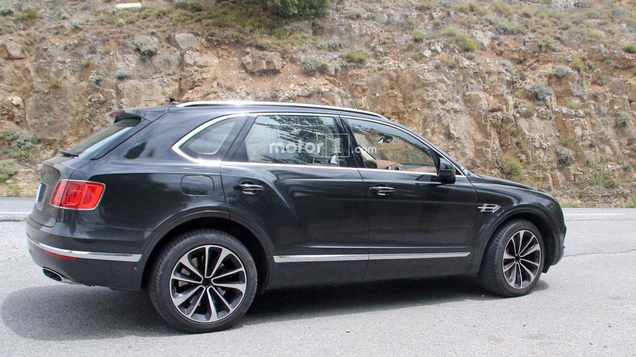 Bentley Bentayga Plug