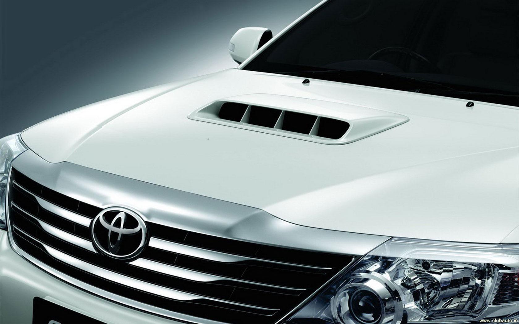 Wallpapers > Cars > Toyota > Fortuner > Toyota Fortuner high