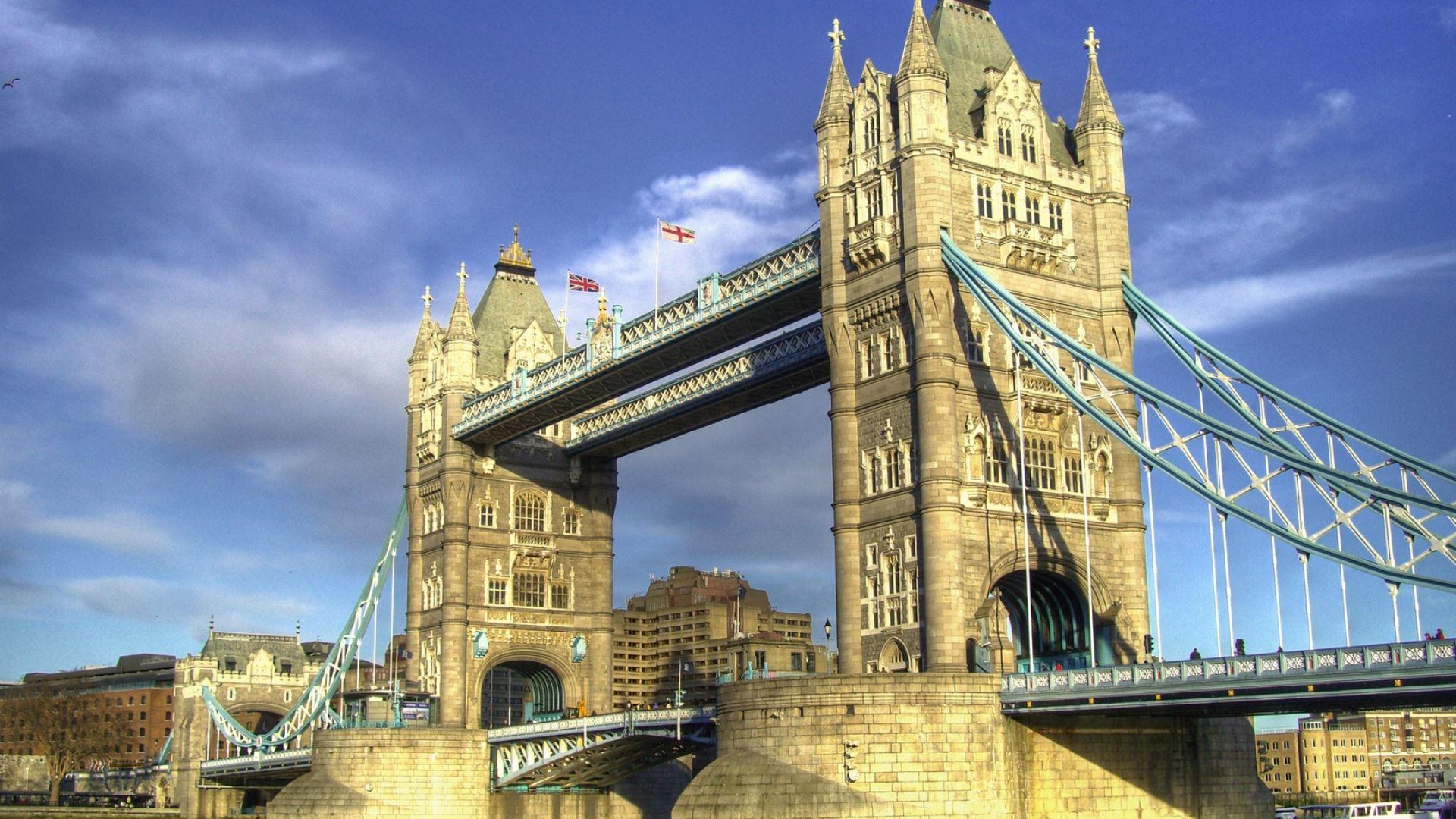 Tower Bridge, London, architecture