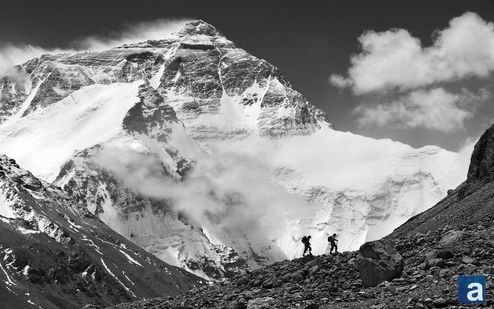 Wallpapers Wednesday: Mt. Everest