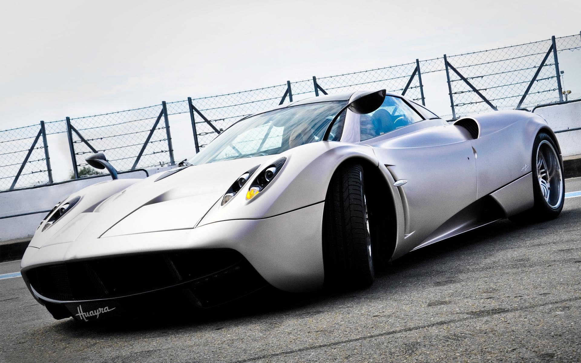 Pagani iPhone Wallpapers