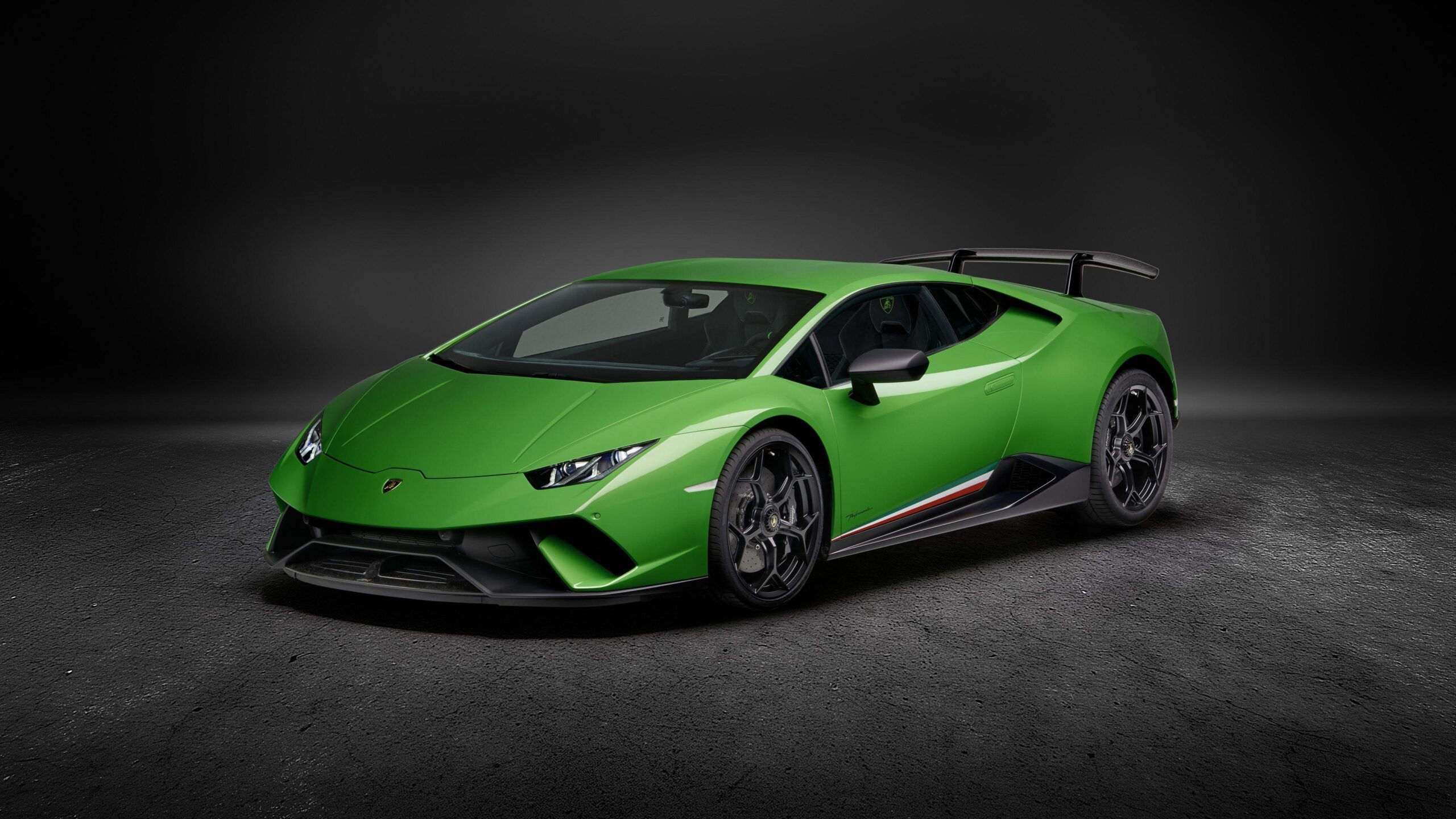 2017 Lamborghini Huracan Performante 4KSimilar Car Wallpapers