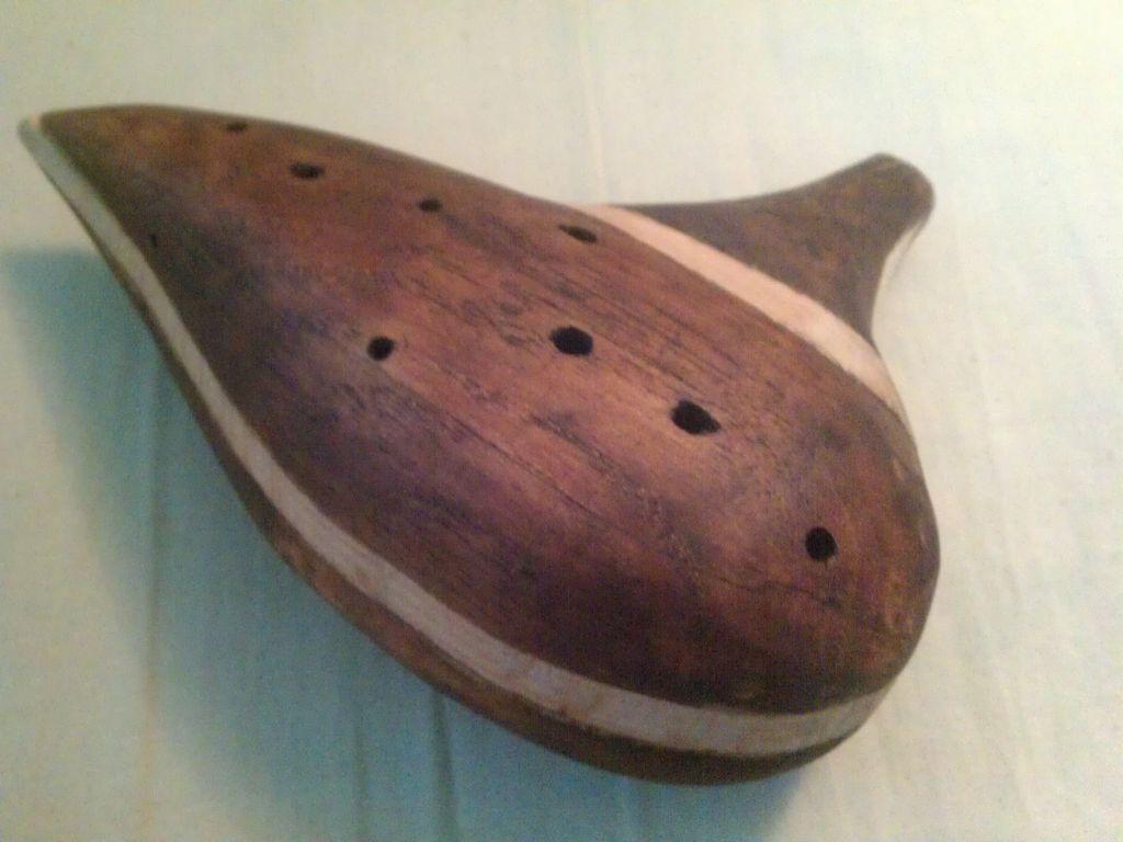 How to Make a Wooden Ocarina: 12 Steps