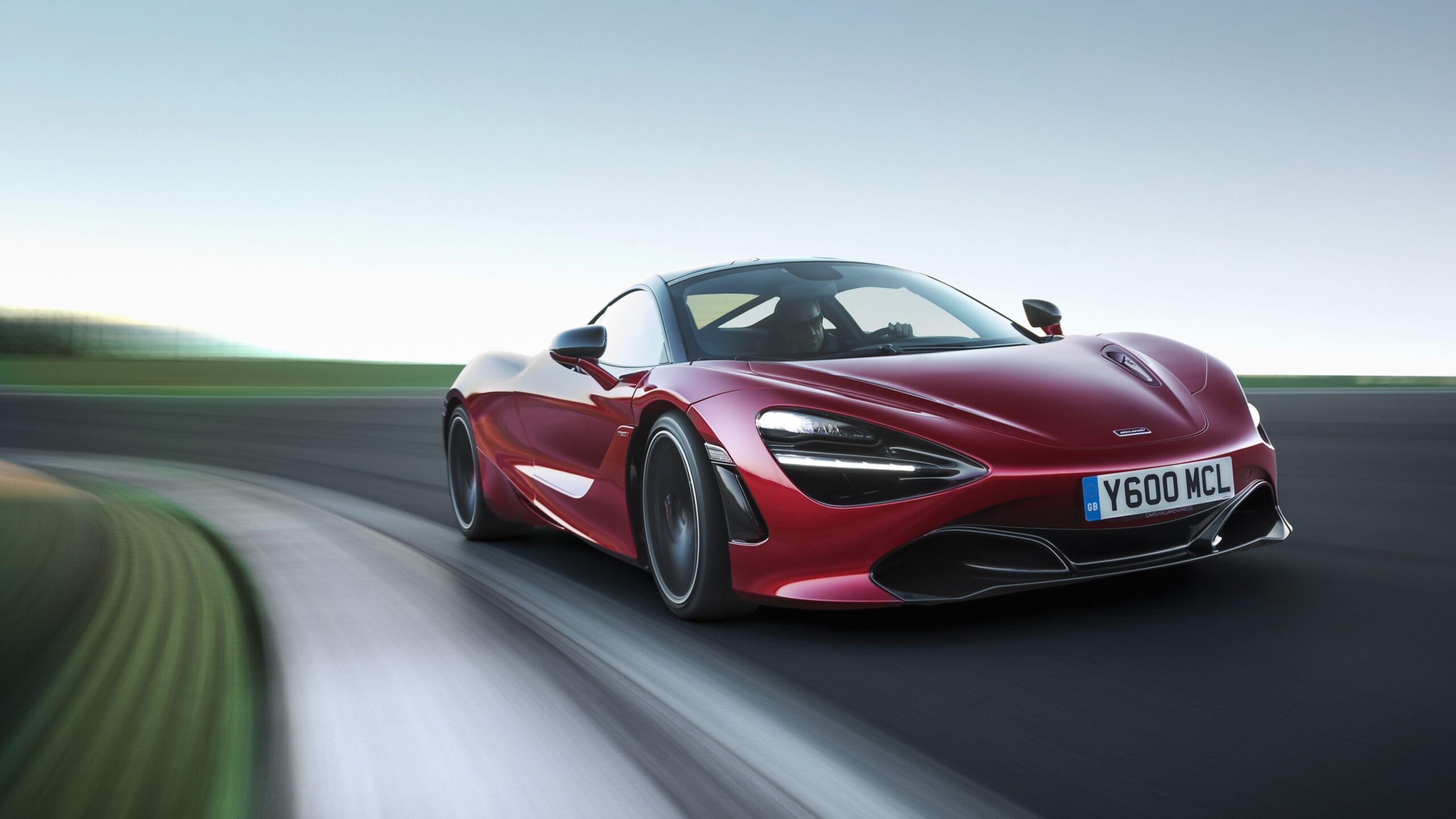 2017 McLaren 720S 5K Wallpapers