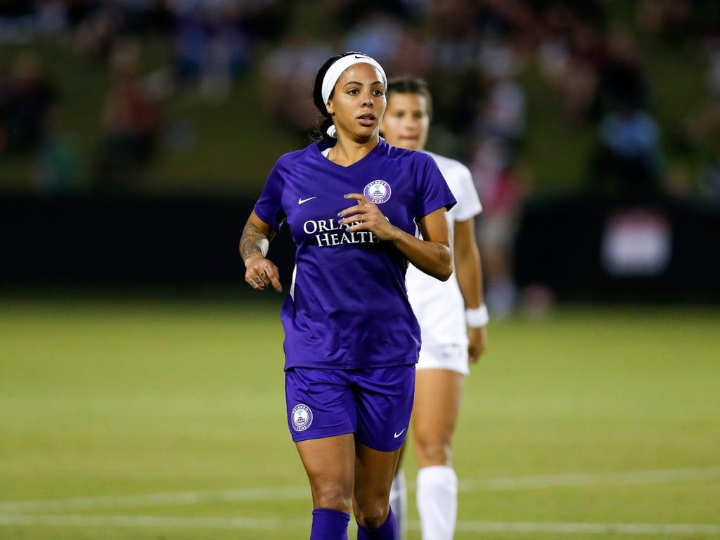 US Women’s Soccer Player Sydney Leroux Pregnant at Practice