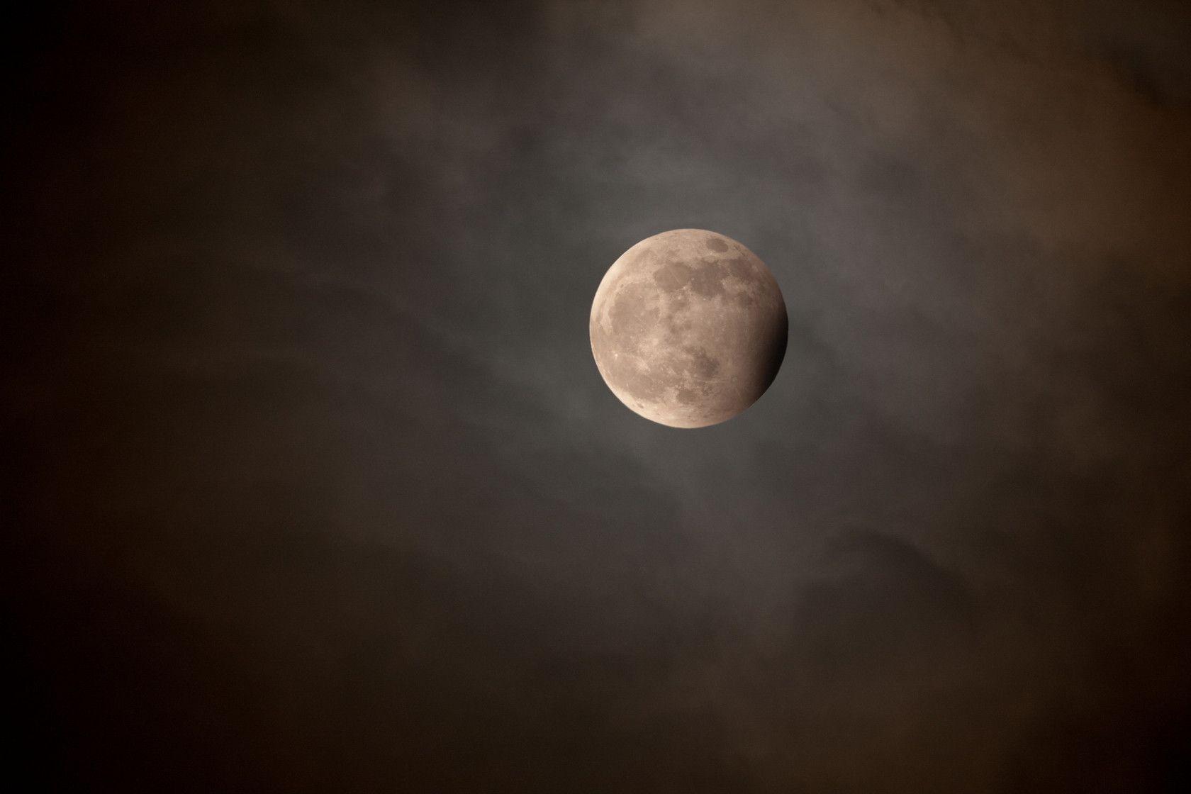 Blue Moon Lunar Eclipse wallpapers