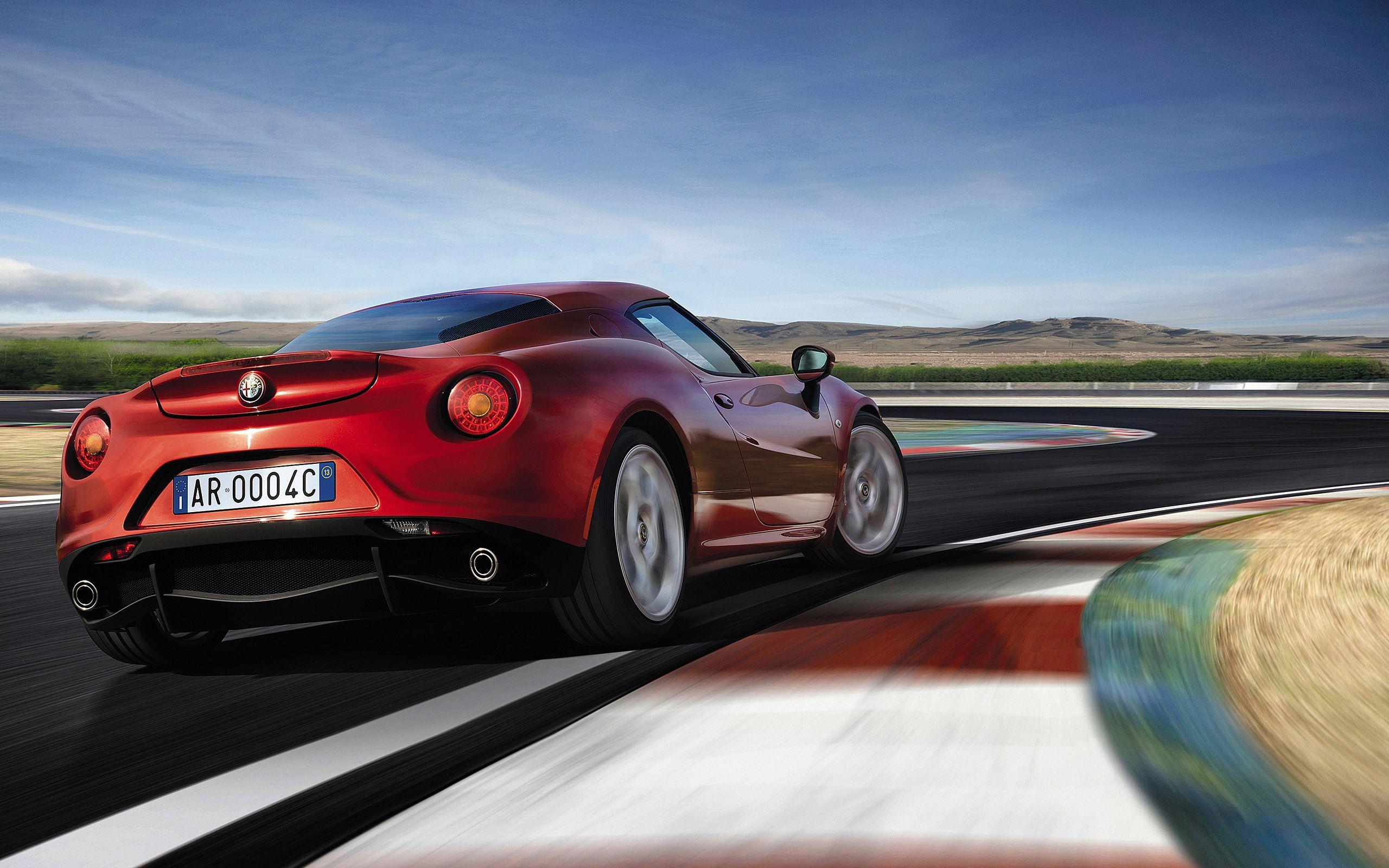 50 Alfa Romeo 4C HD Wallpapers