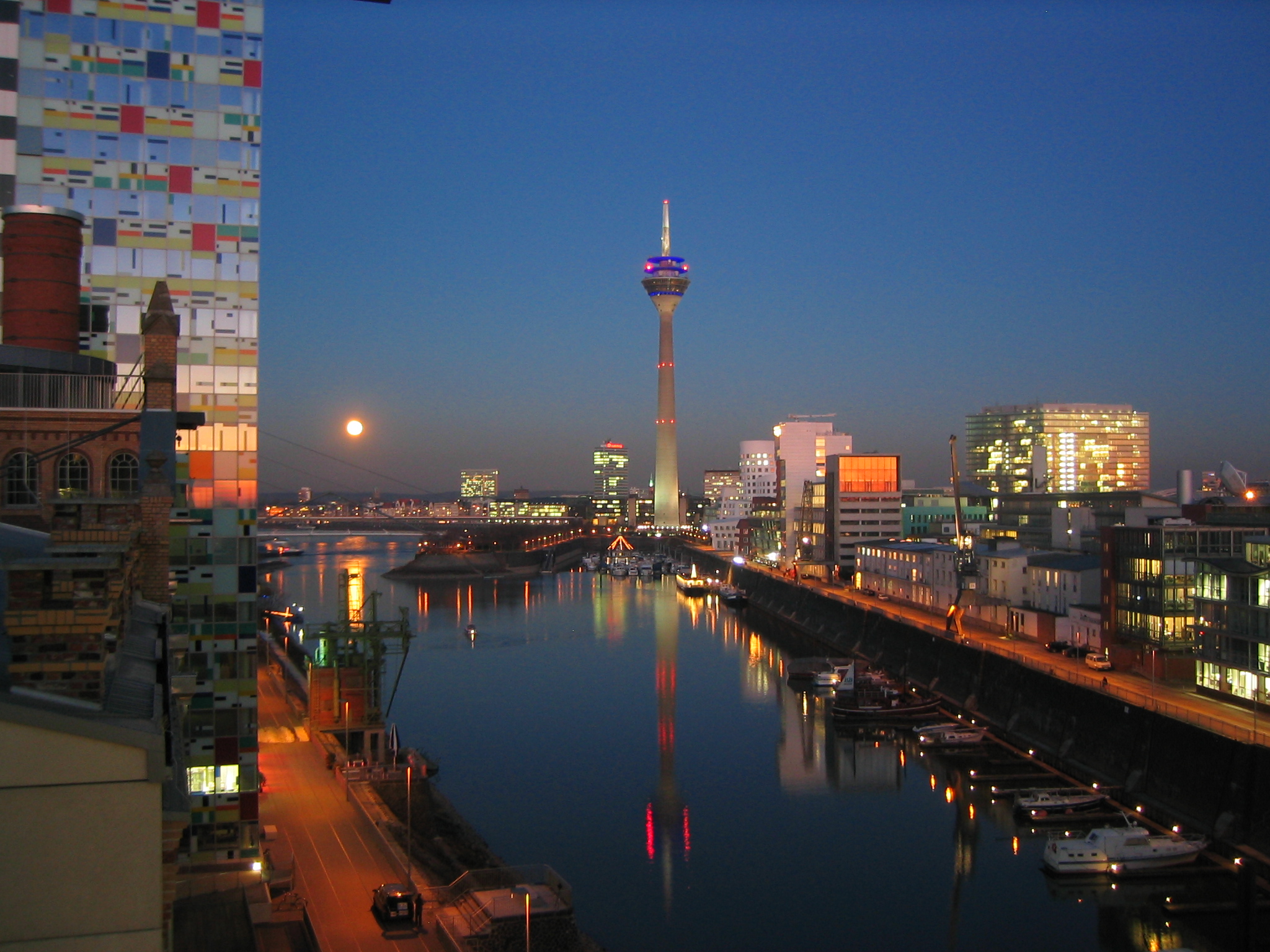 Beautiful Dusseldorf Picture – WeNeedFun