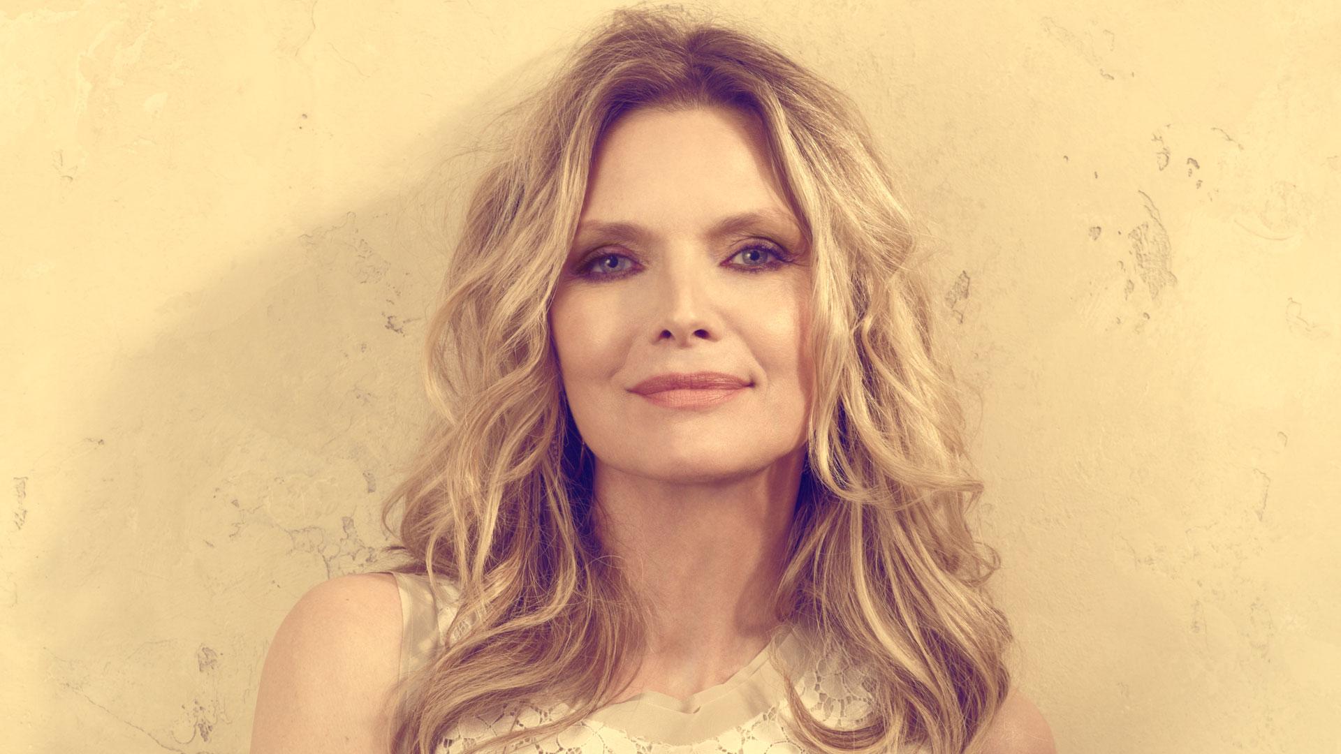 Michelle Pfeiffer HD Wallpapers