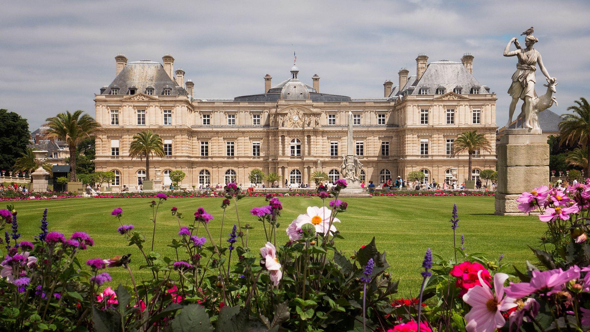 3 Luxembourg Palace HD Wallpapers