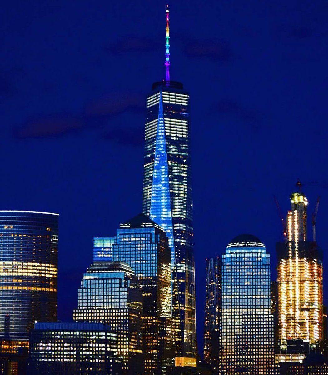 Tonight: Change the color of One World Trade Center’s spire from