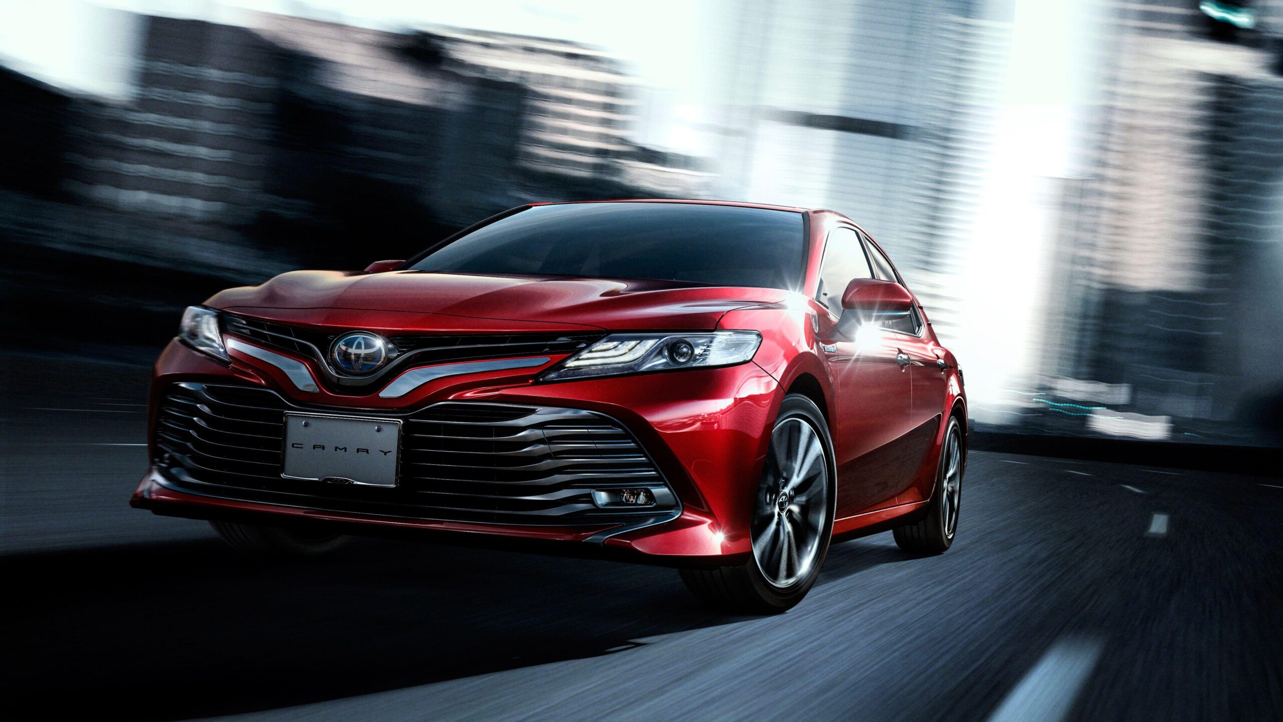 Toyota Camry Hybrid 2018 Wallpapers