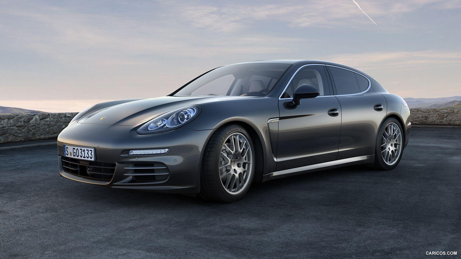 Porsche Panamera Photos and Wallpapers