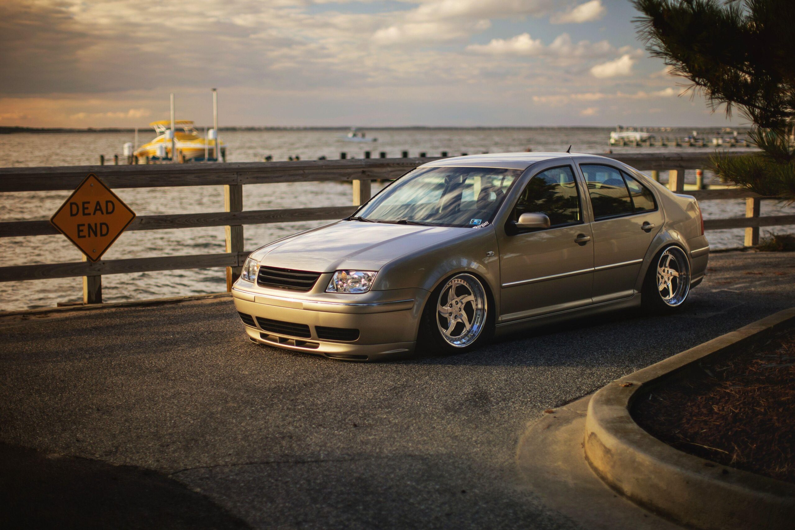 Grey Volkswagen Jetta MK4 Free Wallpapers Download