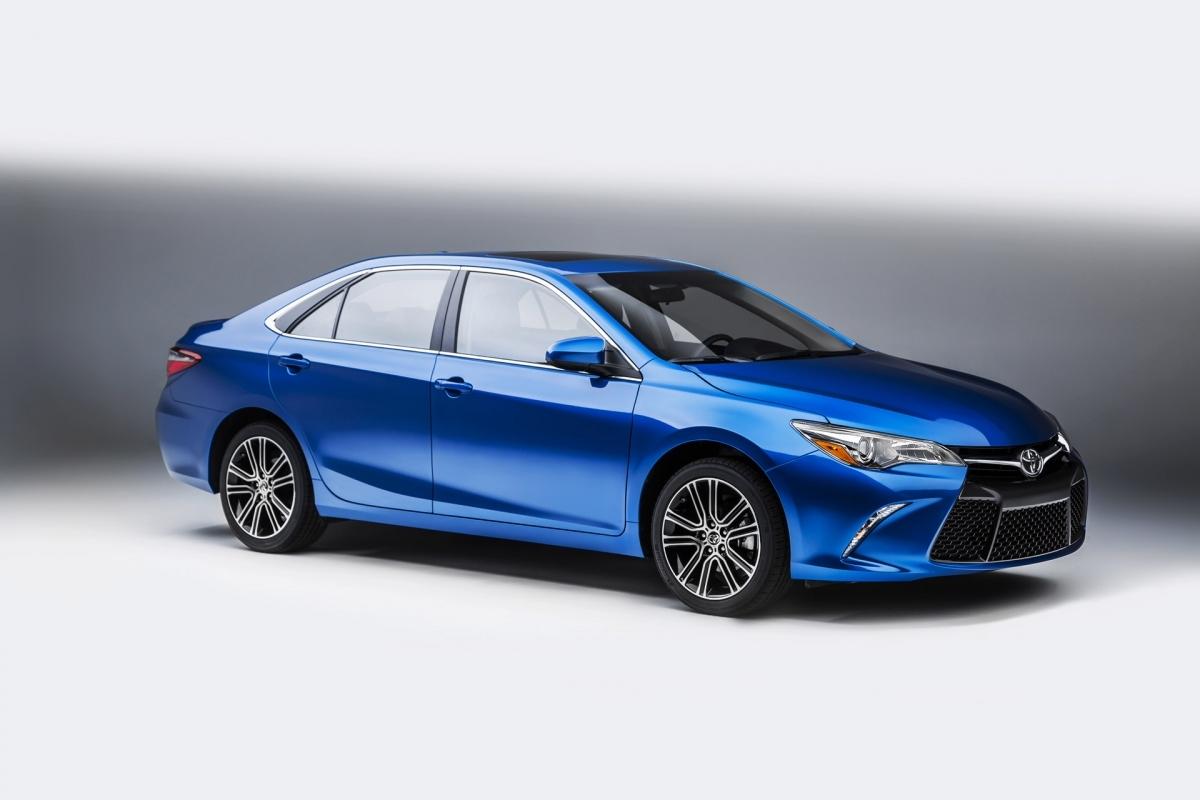 2019 Toyota Camry HD Wallpapers