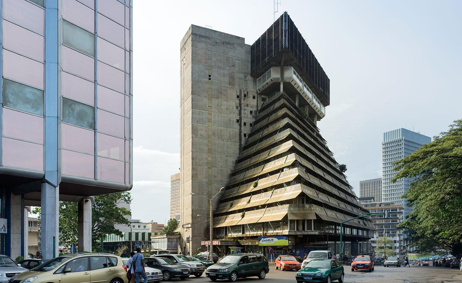 La Pyramide, Abidjan, Ivory Coast. Photo by Iwan Baan : architecture