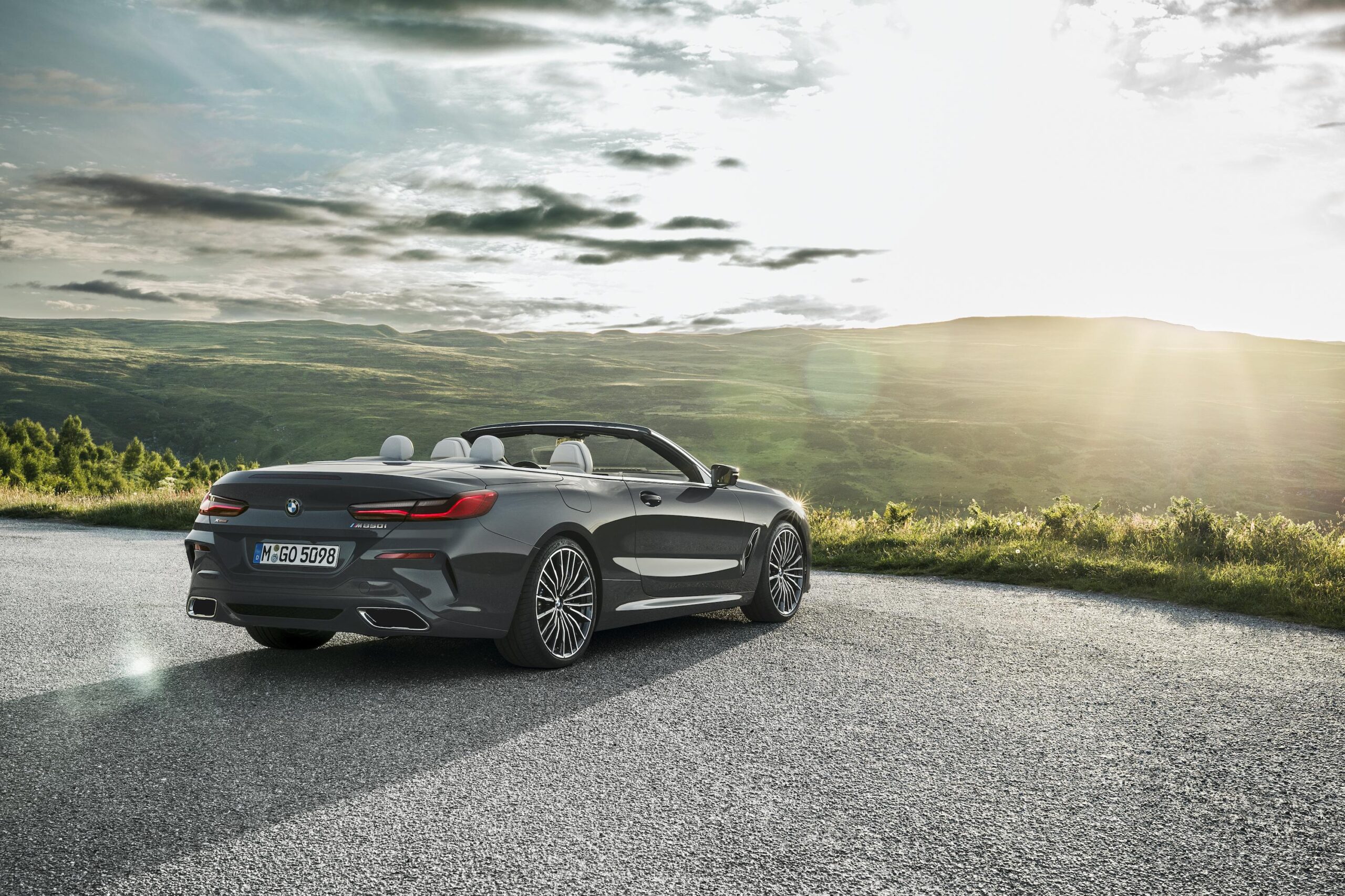 2019 BMW 8 Series Convertible Unveiled Pictures, Photos, Wallpapers