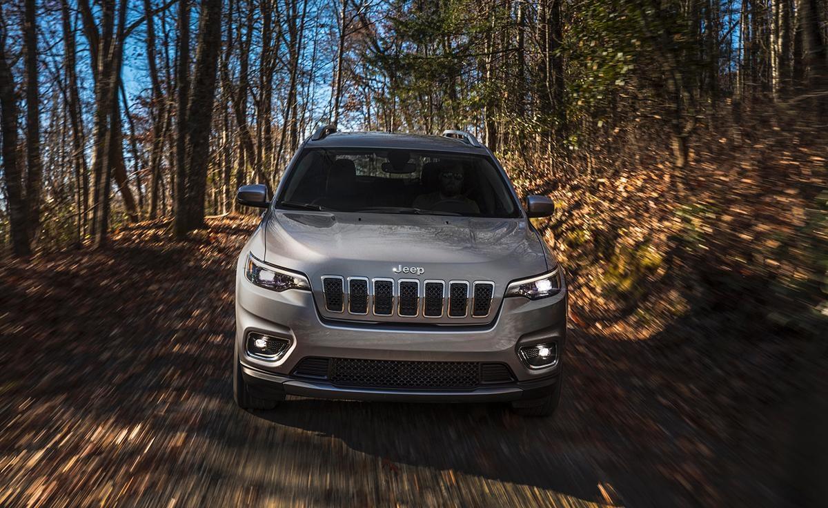 2019 Jeep Cherokee Rear HD Wallpapers